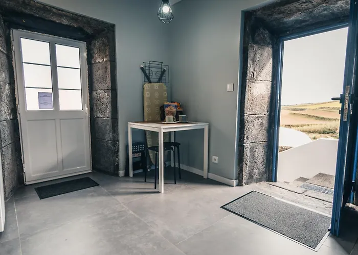 Stone House Ferienhaus *