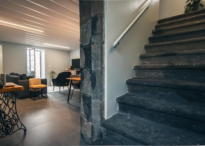 Stone House Ferienhaus *