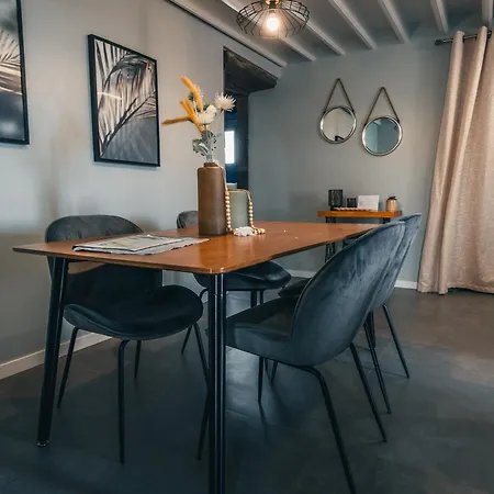 Stone House * Achadinha